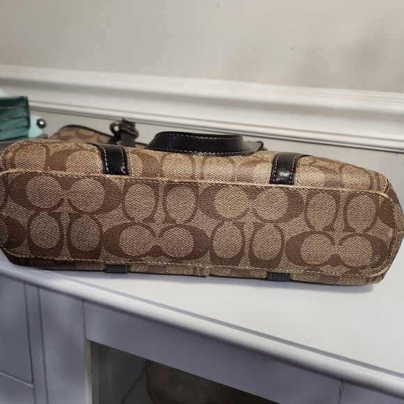 Coach F18917 Peyton Tote Tan Khaki Signature PVC Brown Trim Handbag - Picture 5 of 11